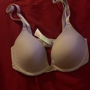 Victoria’s Secret T-shirt bra